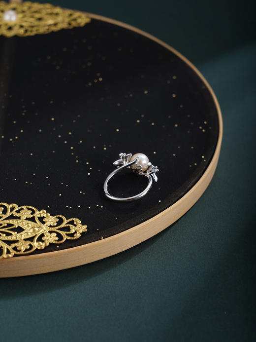 子佩集【浓情花语】银S925珍珠惜王妃戒指【R1808】双色百合花2602 商品图6