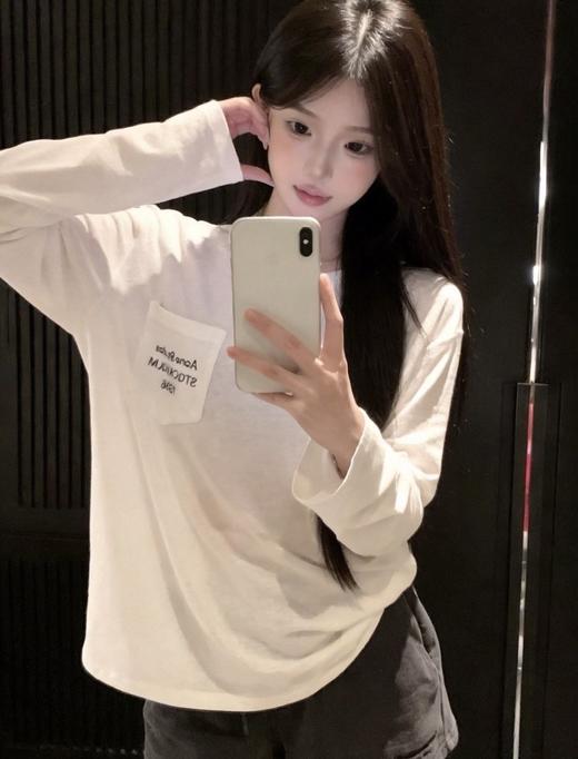 一店k （原版定织棉麻面料！）AS真的太会做松弛感单品了！棉+亚麻的混纺面料软而不塌！太舒服了！口袋倒印小标低调又有辨识度 ！26春新款口袋字母大T恤 宽宽松松慵懒范儿 好穿极了 商品图14