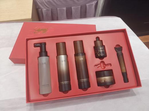 谷雨马年御时紧塑颜礼盒 商品图0