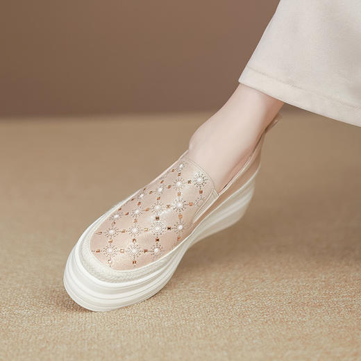 【预售5天】百搭厚底时尚薄款夏季春季女鞋单鞋小白鞋足路缘新款女鞋高跟厚底ZMXY&ZM2481-1 商品图1