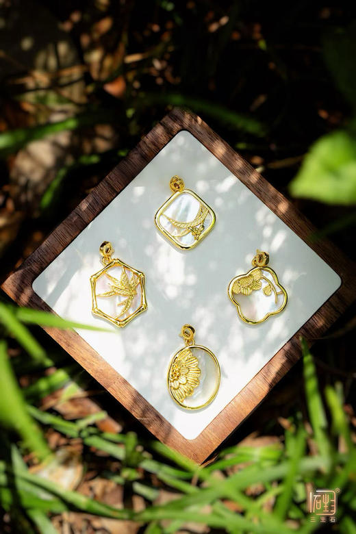 春日绽放 | 三生石正念 梅兰竹菊贝母“万能扣”吊坠 舒缓精油套装福利 商品图5