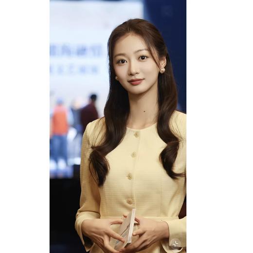 法小曼*子珍爆款tieforher大牌平替冯玲主持人同款小香风套装cs2760 商品图4