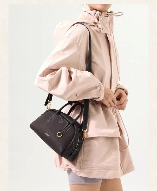 一店k （随单出的货！客供皮料+辅料！）你们闭眼留就行了！皮料饱满触感好有弹性光泽质感一眼就是好皮料！那个细致质感你们收到就知道了！质感无敌好！循迹系列mini保龄球包 /浅行hobo单肩包 商品图10