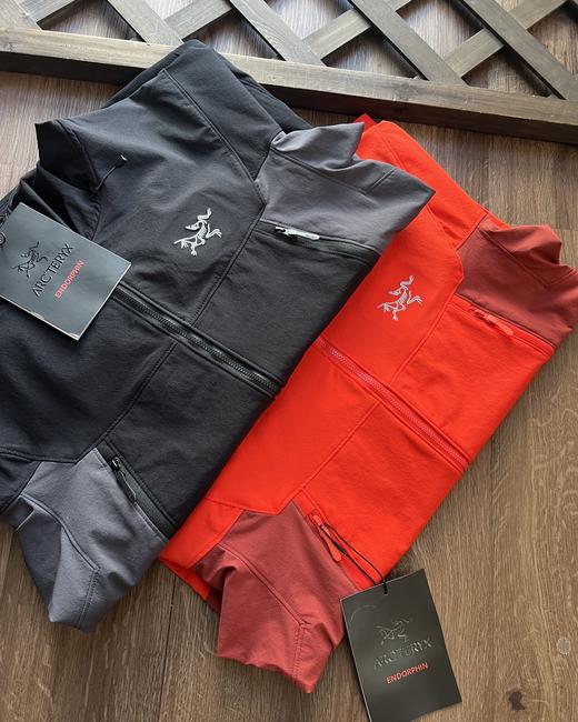 点此购买 始祖鸟ARC春秋季男女款SERRATUS登山攀岩HOODY软壳衣 xj 342203 商品图14