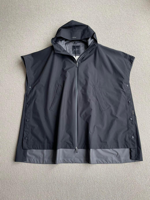 314-3无退换 意大利小狗头 进口复合面料 超轻盈轻柔 抗风挡雨贼透气 连帽斗篷 超级酷 商品图10