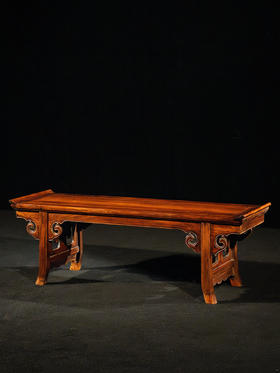 清	黄花梨夹头榫如意云纹翘头炕案