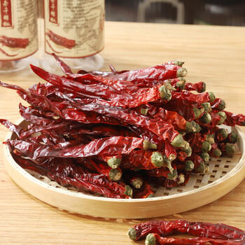 爱蜀味二荆条辣椒80g 罐装 正宗四川辣椒 香辣长干海椒 微辣特香干辣椒 /粮油调味 /调味品 /基础香辛料 商品图0