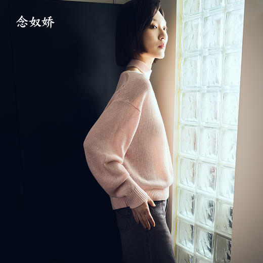 【商场同款】CNK6346 “ 飘带V领毛衫 ”天然亚麻材质 干爽舒适 宽松版型舒适自在 商品图14