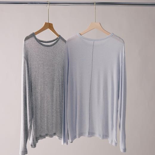 老米优品🎈 天丝+蚕丝+羊毛《宽松明线松弛感防晒TEE》兰精天丝+桑蚕丝+绵羊毛，软糯透气， 宽松版型 ，后背独特装饰线 手感柔软 自然顺垂 商品图6