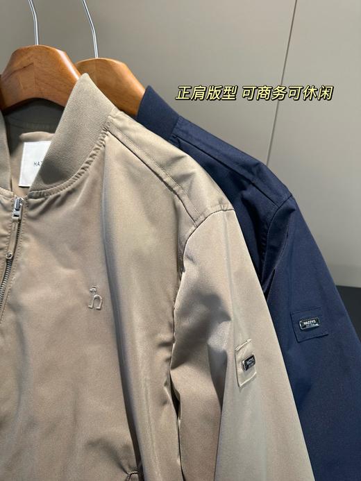 点此购买 哈吉斯小狗春秋季男士立领软壳夹克 ye 342191 商品图7