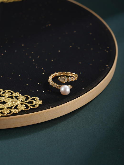 子佩集【珠光灵蛇】银S925珍珠惜王妃戒指【R2123】双色蛇2602 商品图8