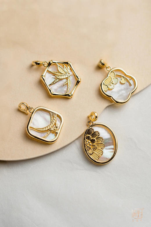 春日绽放 | 三生石正念 梅兰竹菊贝母“万能扣”吊坠 舒缓精油套装福利 商品图6