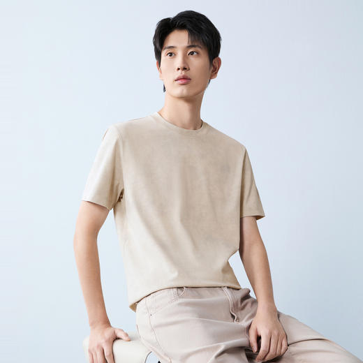 【蜡染T恤】柒牌男装2026夏季圆领新疆棉霜降印花亲肤青年短袖T恤 130T72210 商品图1
