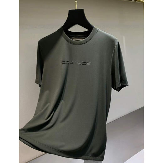 超柔莫代尔面料夏季简约休闲纯色凉感男款圆领上衣   YH-82261 商品图0