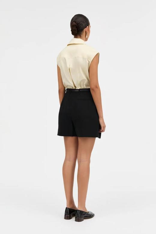 Mark Kenly Domino Tan 26SS 黑色绉纱PRISK双褶短裤 商品图1