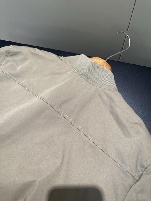 点此购买 哈吉斯小狗春秋季男士立领软壳夹克 ye 342191 商品图14