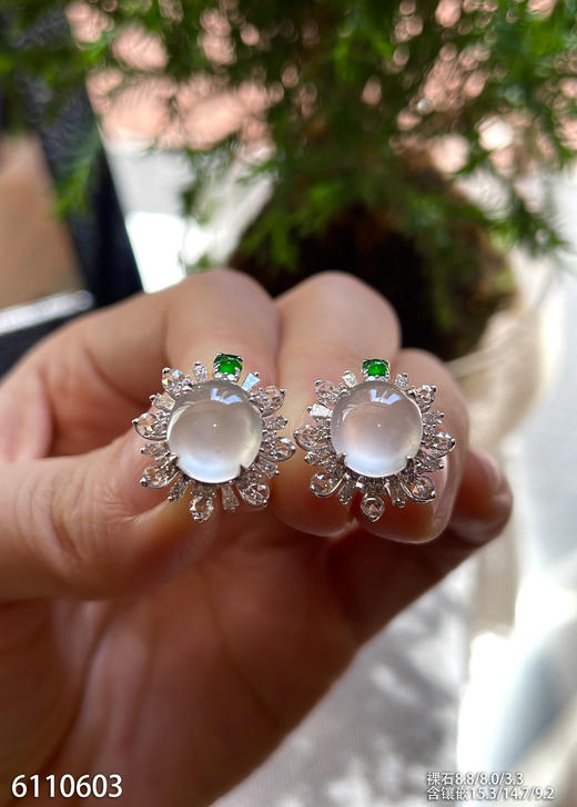 6110603，蛋面耳钉。具体价格微信咨询 商品图1