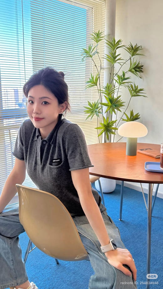 314-4 独家圆正 miu小徽标 羊绒 polo领 短袖针织 我穿42 商品图4