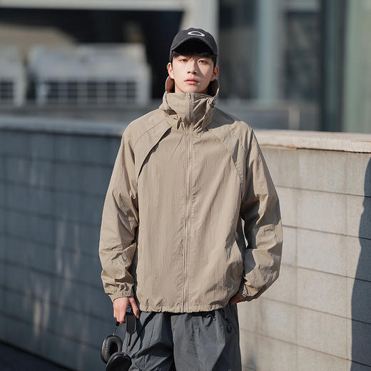 慕沙雪2026春夏轻薄透气连帽防晒衣外套男女同款宽松【猫人同厂】山系梭织防晒衣MR-YF2502 商品图5