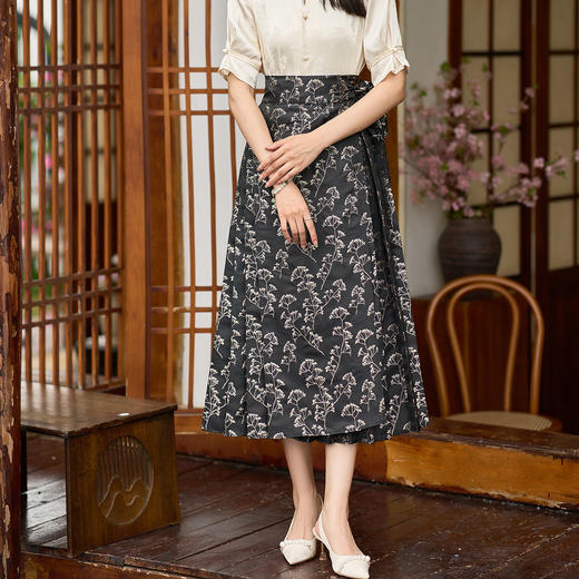 米思阳新款时尚碎花显瘦复古半身裙女5T24AI1202 商品图2