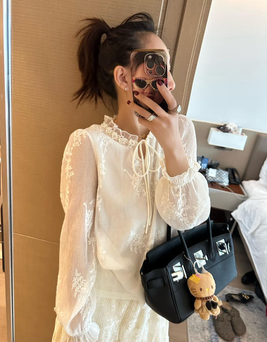 老米优品🎈 3-7天发！gao品质仙女衣！《重工蕾丝微皱线绣肌理感衬衫》，万针超细线绣！绝美的立体微皱肌理感，细节超美。。上身就是温柔气质挂美人～ 商品图4