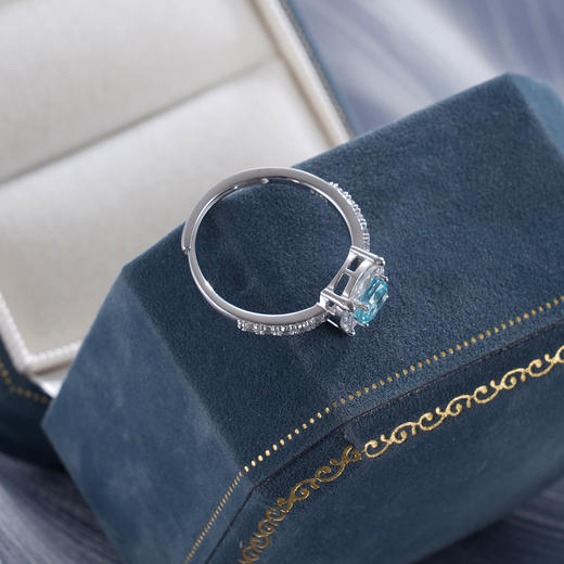 子佩集【冰糖海岸】S925银戒指【YJ-0343104】时尚蓝锆石方块2509 商品图0