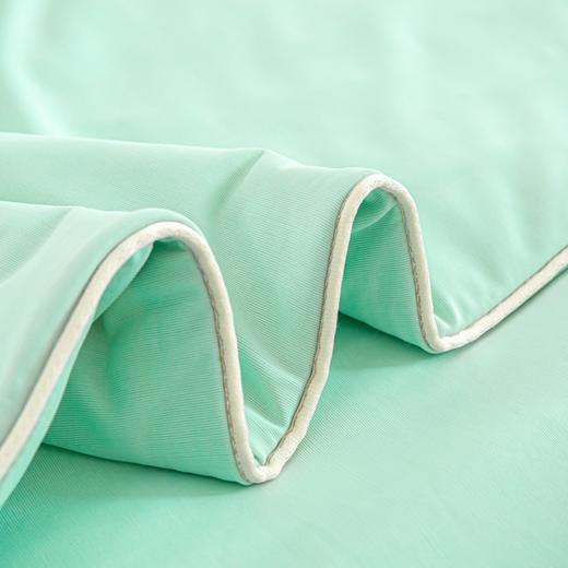 【品牌直发】加倍生活  夏季新款凉感丝夏被-薄荷系列  全新升级双面可用空调被 亲肤柔软夏凉被 商品图6
