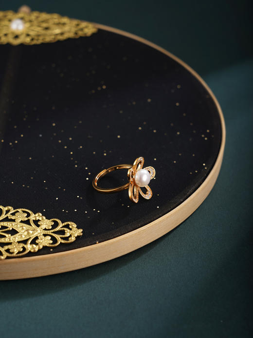 子佩集【‌花期正好】银S925珍珠惜王妃戒指【R2301】双色五瓣花2602 商品图9