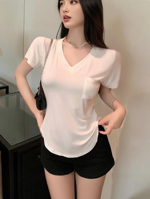 GZ买手优选垂坠感锁骨短袖t恤纯欲风V领上衣T恤170794907（预售3-5天发货） 商品图3