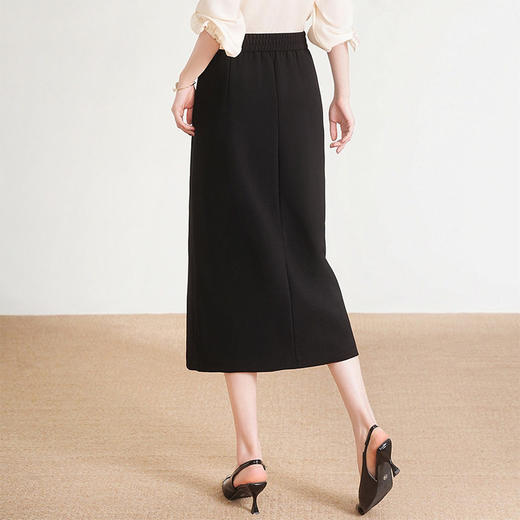 「自」全新升级【铂金会员128/天猫169/差价41】(71055)洛诗琳新中式盘扣开叉半身裙女2026春季时尚通勤国风直筒裙 商品图3