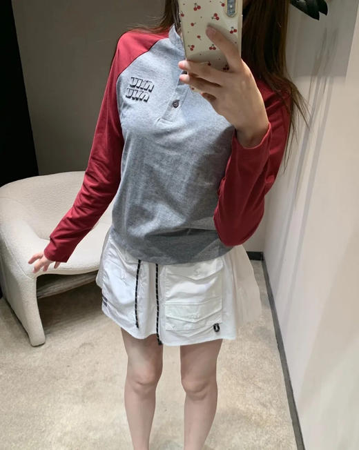 【xjwm1】早春新款女士时尚撞色复古贴布徽长袖T恤！！ 商品图0