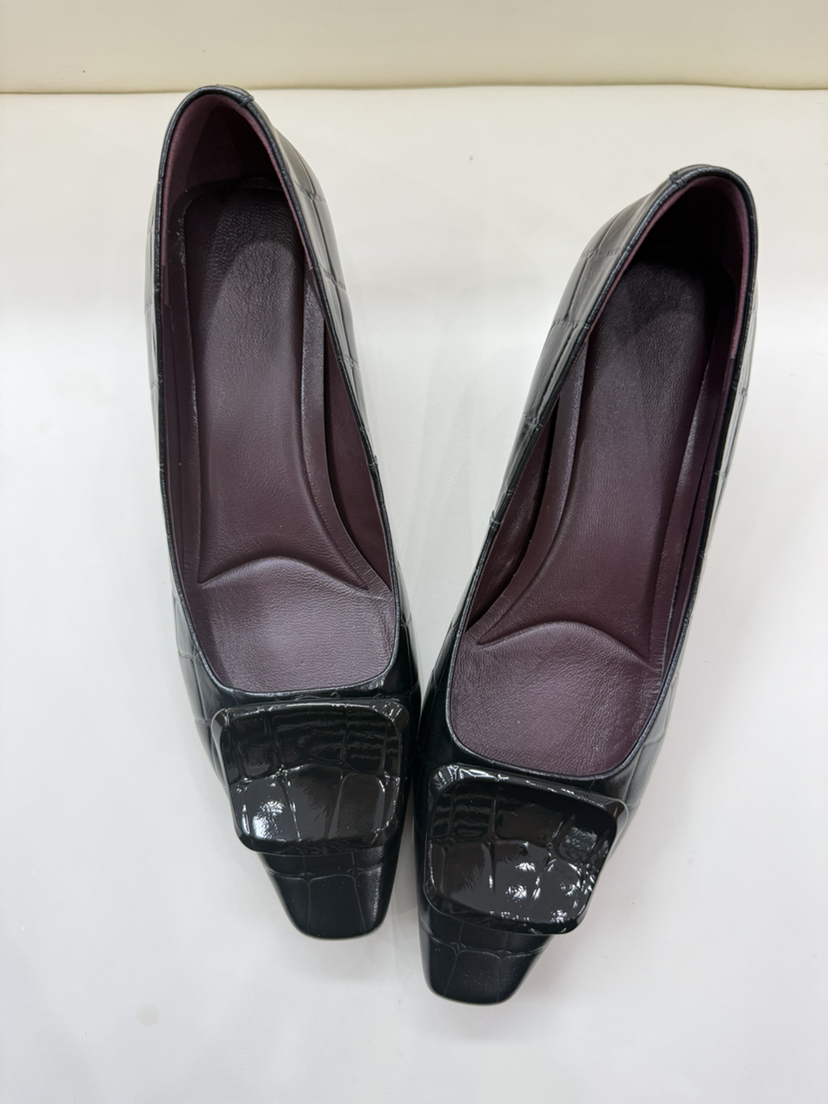 胎牛皮通勤单鞋