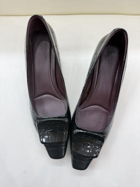 胎牛皮通勤单鞋