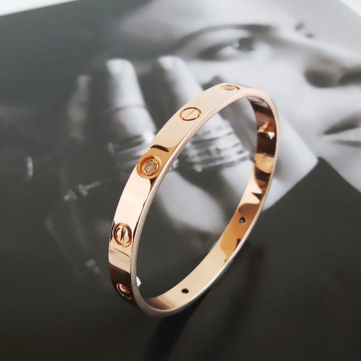 【天然正品】AU750玫瑰金经典时尚高定定制款四钻LOVE手镯17号（皆取最大值）030326NJS28 商品图4