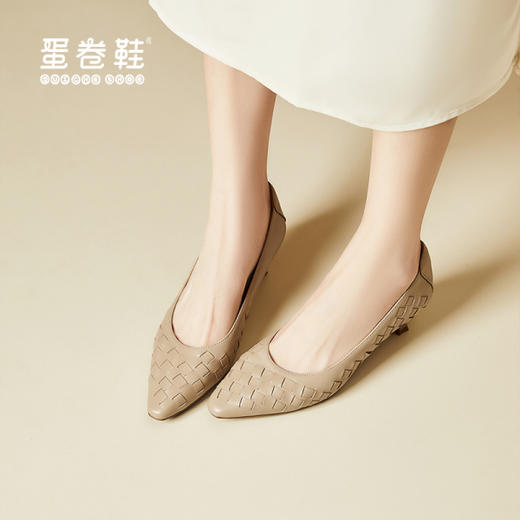 【舒适鞋服丨女款方扣蛋卷平底鞋】35-40码可选，蛋卷鞋系列，女士尖头春夏新款软底单鞋方扣平底鞋，百搭水钻，舒适软底，可做休闲逛街、旅行、开车、跳舞、上班通勤等多功能用鞋！ 商品图8