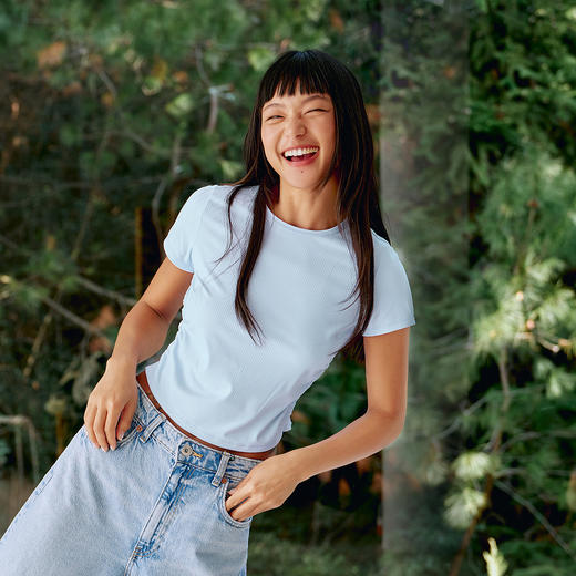 森马短袖T恤女夏季短款吸湿速干凉感修身正肩褶皱显瘦小心机上衣 商品图2