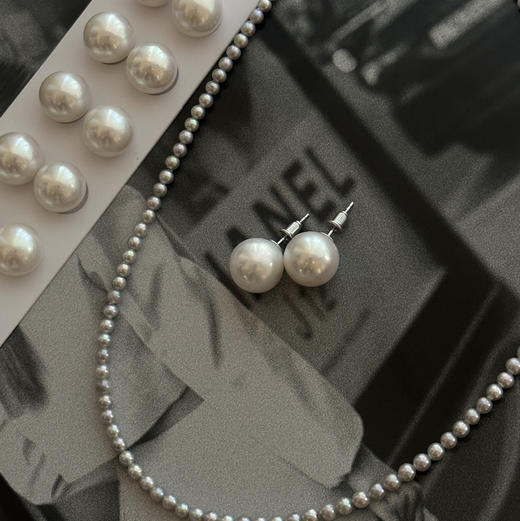 新货 限量 爆亮珠光 有瑕疵在侧背面 面好 ji光 佩戴感绝的 好价 12-13mm 爱迪生珍珠 基本正圆 S925银针 纯银耳堵 商品图1