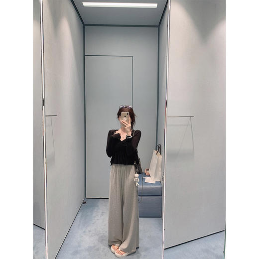 金蘑菇菇 居家舒适美学/ 开衫+吊带+小灰裤 商品图4