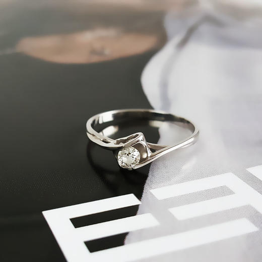【天然正品】AU750白金简约时尚0.14克拉钻石戒指15号（戒圈可改）251225TJ04 商品图4