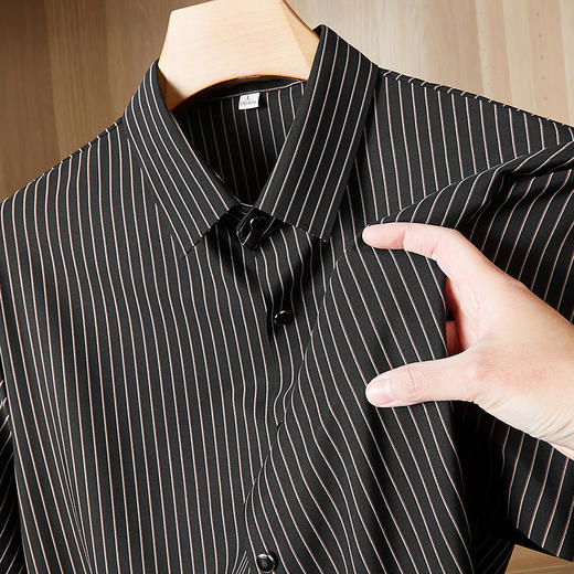 【DKP】大依优型大码男装夏季显瘦细条纹短袖衬衫无痕商务休闲上衣T恤 商品图1