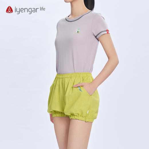 艾扬格 life C2132瑜伽女款绣花短裤 亚麻灯笼短裤  轻薄透气精致刺绣 纯色短裤 商品图4