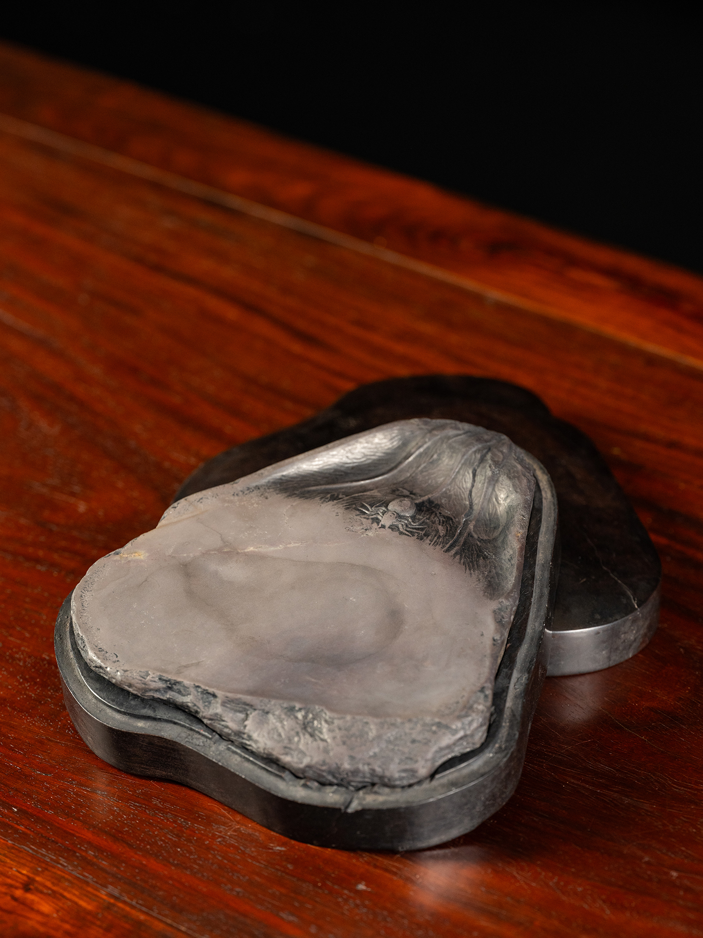 清	知足百财随形端砚（紫檀砚盒）