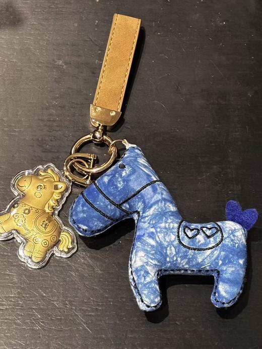 阳光公益基金云南特色扎染小马 小马足金999挂件 商品图0