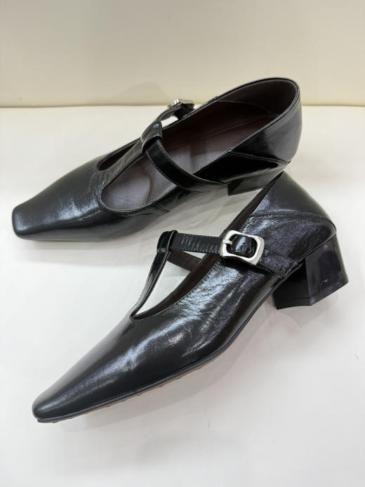 胎牛皮中跟鞋 商品图3