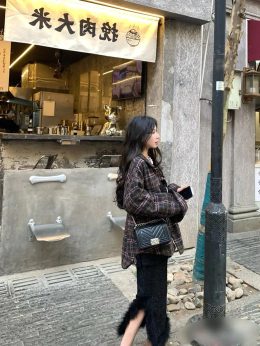 CHANEL leboy 小号 V纹 黑金 牛皮 链条包 商品图3