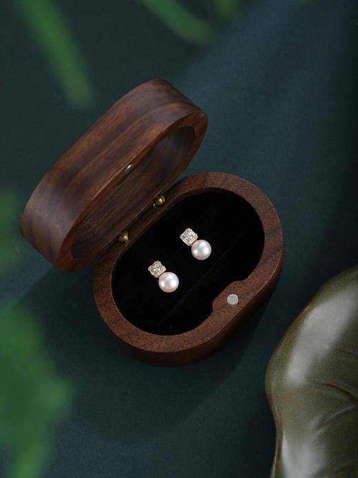 子佩集【方圆栖光】银S925珍珠惜王妃耳钉【E4892】双色方块2602 商品图4