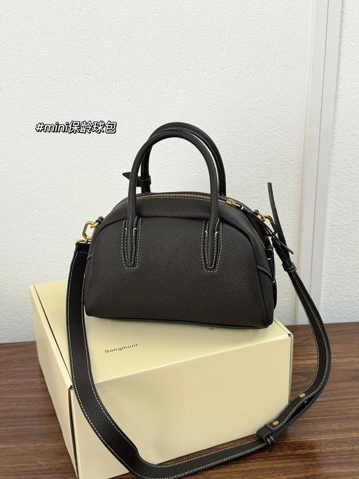 一店k （随单出的货！客供皮料+辅料！）你们闭眼留就行了！皮料饱满触感好有弹性光泽质感一眼就是好皮料！那个细致质感你们收到就知道了！质感无敌好！循迹系列mini保龄球包 /浅行hobo单肩包 商品图14