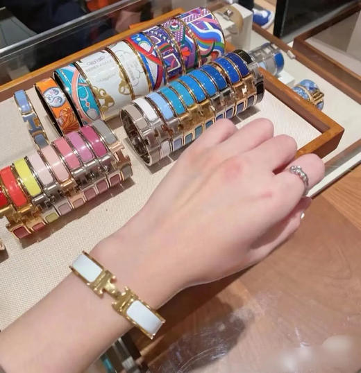 爱马仕 H 白金色 珐琅 手镯 商品图3