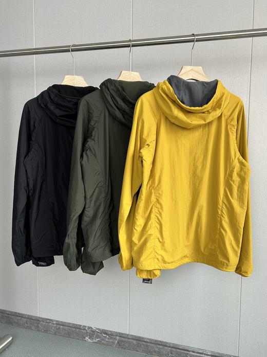 点此购买 Montbell春秋季男女款软壳衣防水户外登山夹克 zc 342219 商品图1