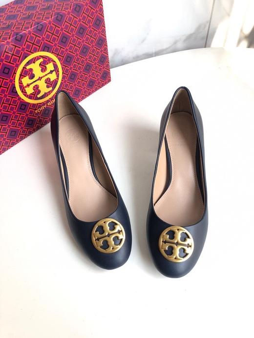 点此购买 Tory Burch春季女士经典粗跟乐福鞋 dx 342247 商品图1